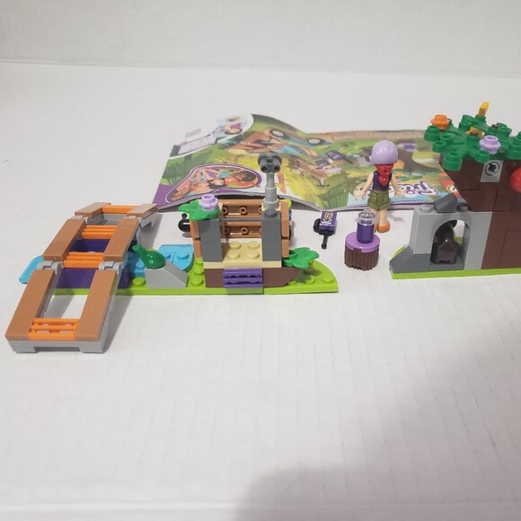 LEGO Friends Mia's Forest Adventure 41363 (Retired Set) - Picture 3 of 4